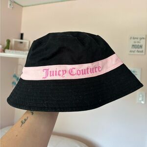 Juicy Couture bucket hat